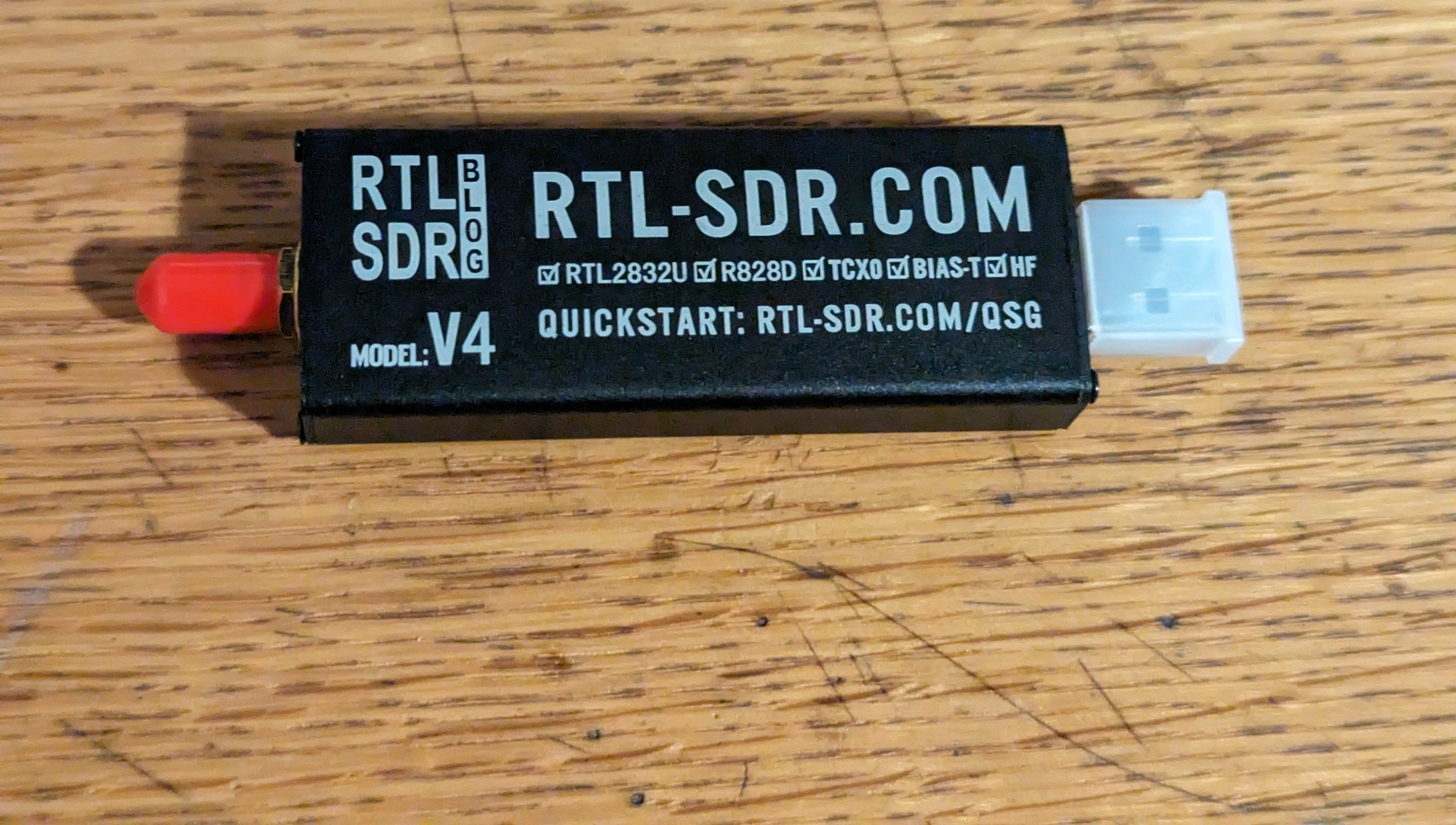 RTL-SDR Blog V4を買った